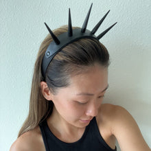 Load image into Gallery viewer, Black Tall Spike HeadBand - Blingdropz
