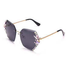 Load image into Gallery viewer, Crystal Frame Sunglasses - Blingdropz
